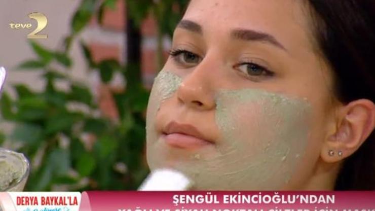 Yağlı ve siyah noktalı ciltler için maske