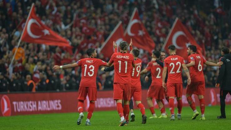 Tur bileti yine İzlanda maçında geldi