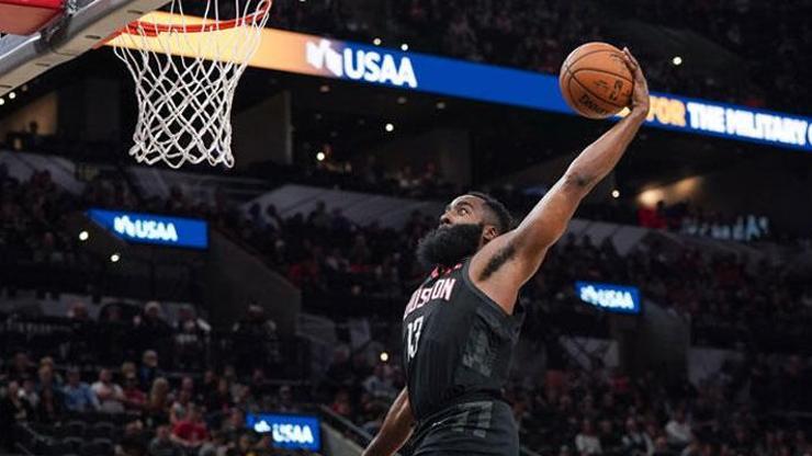 2 uzatmaya giden derbiyi Spurs kazandı