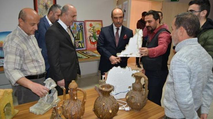 Suriyeli sanatçılardan resim sergisi