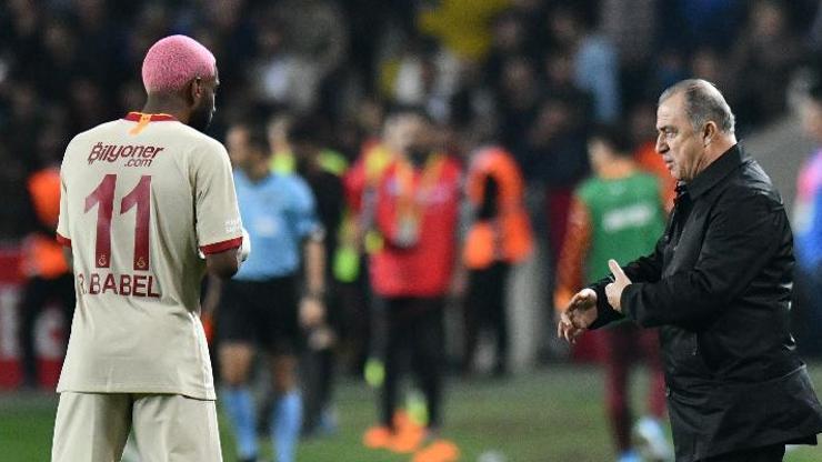 Galatasarayda son çare sakat Babel