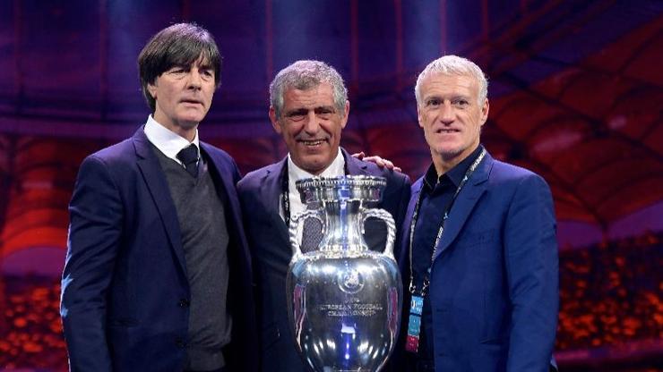 Didier Deschampsın sözleşmesi uzatıldı
