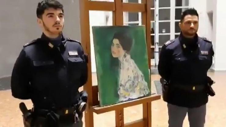 Çalınan tablo galeride bulundu