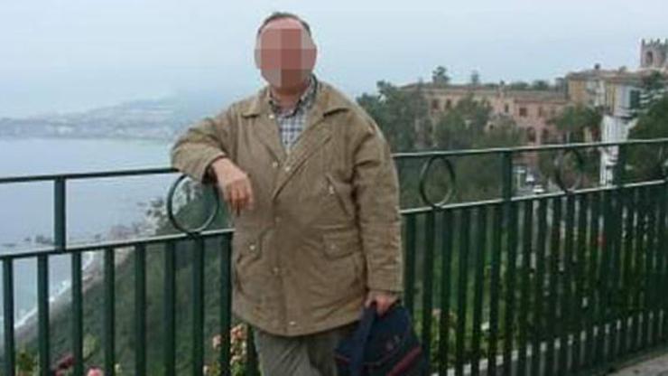 İzmirde iğrenç olay... Çalışanının etek altı fotoğrafını çekti