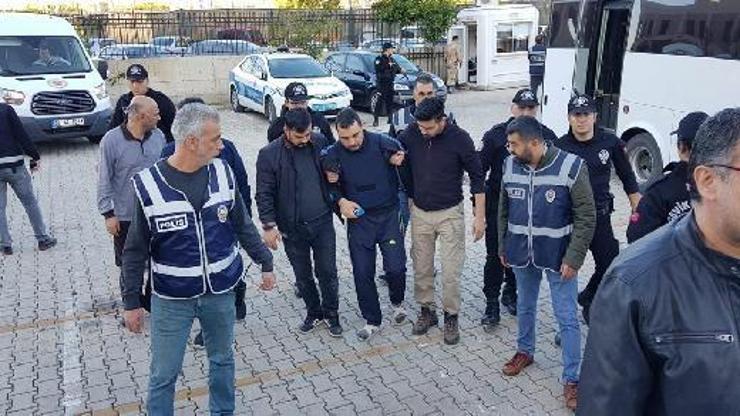 Kafe cinayeti şüphelisi adliyede