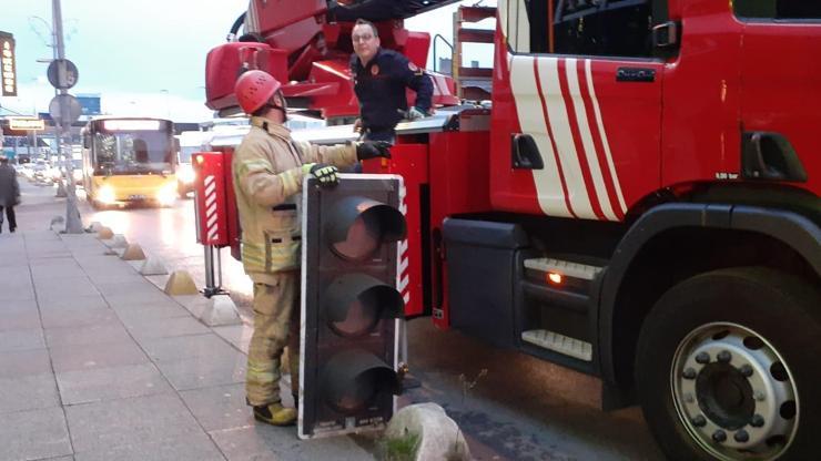 Lodos trafik lambasını söktü