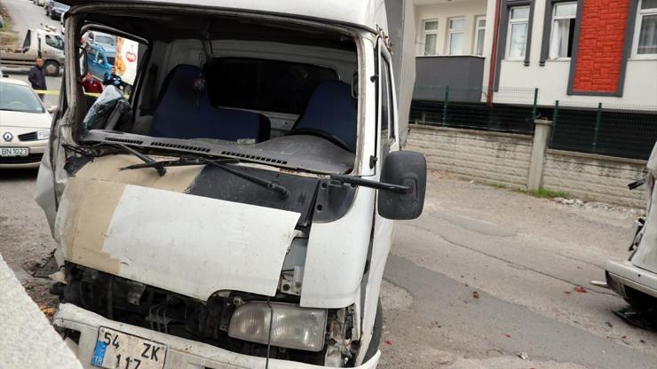 Yolda yürürken canında oldu