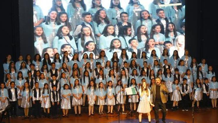 Çocuklardan Sezen Aksu şarkıları