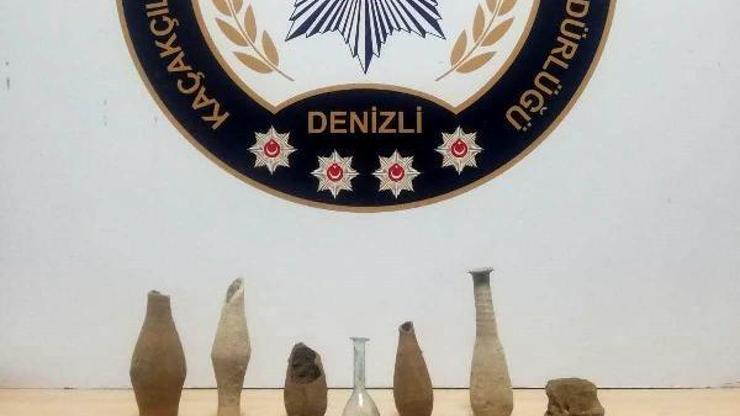 Denizlide Roma dönemine ait 10 cam ve toprak şişe ele geçirildi