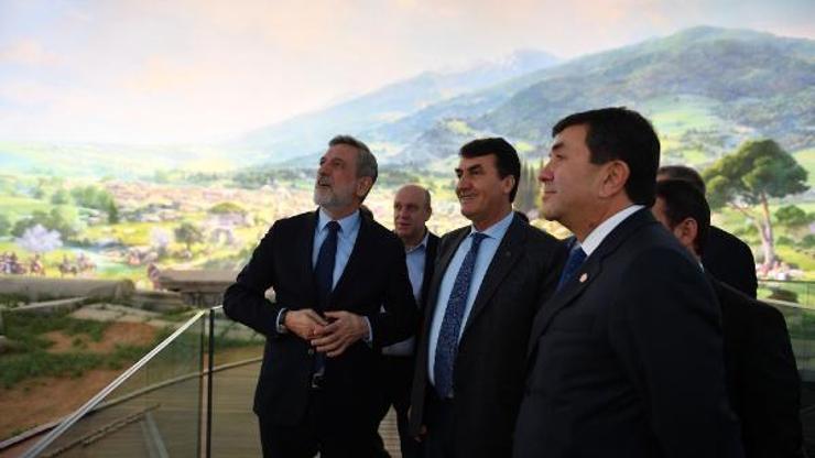 BTSO yönetimi, Fetih Müzesi’ni gezdi