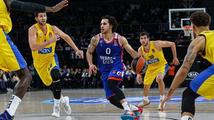 Anadolu Efes farklı kazandı