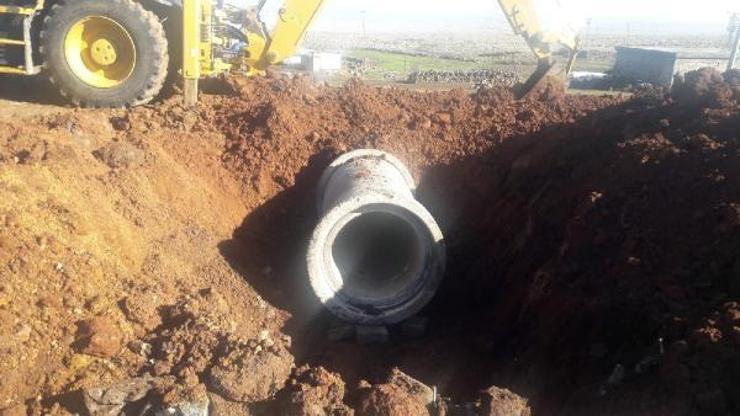 Bağlar Belediyesinden su taşkınlarına boru önlemi