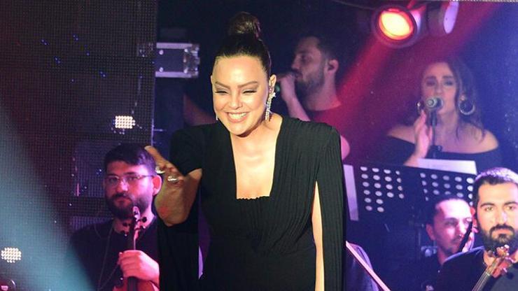 Ebru Gündeşten özel teşekkür