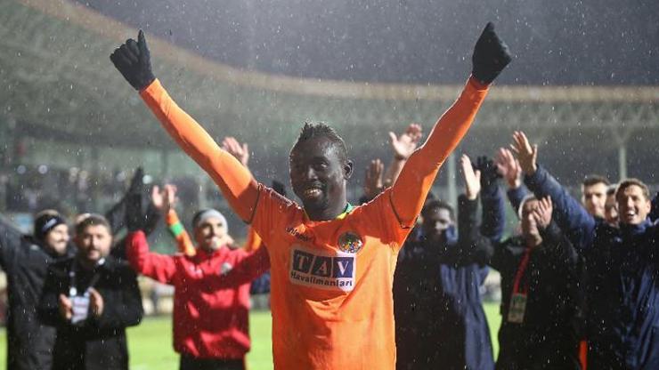 Fenerbahçeden Papiss Cisse formülü