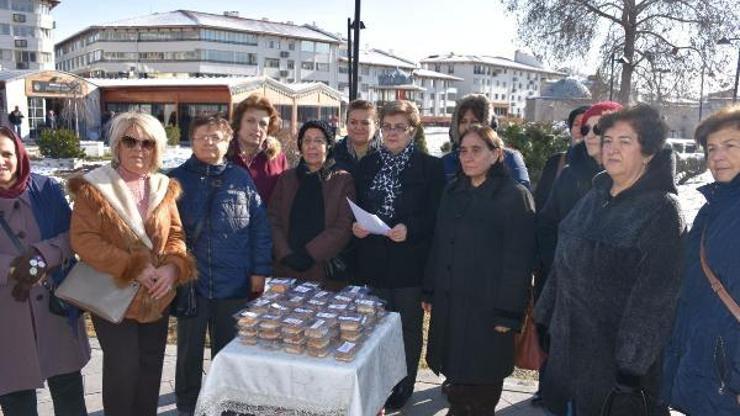 Cumhuriyet Kadınları Derneği, Sarıkamış şehitlerini andı