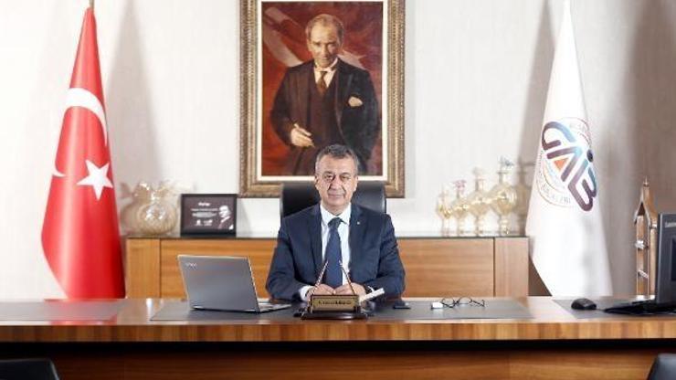 Kileciden, gazetecilere kutlama
