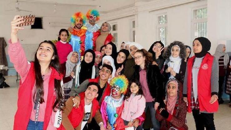 Gençlik Merkezi’nden okullarda şenlik