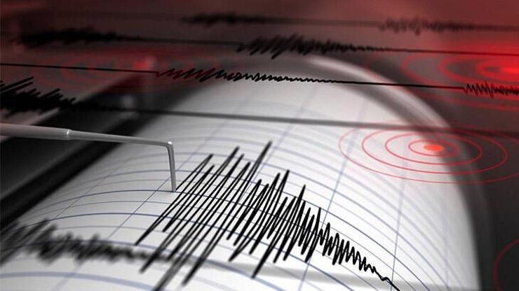 Endonezyada 5,3 büyüklüğünde deprem