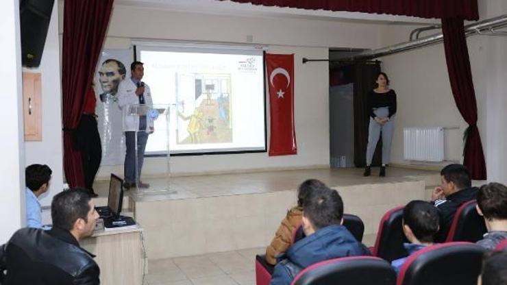 Hatay büyükşehir’den gençlere yönelik madde ve teknoloji bağımlılığı semineri