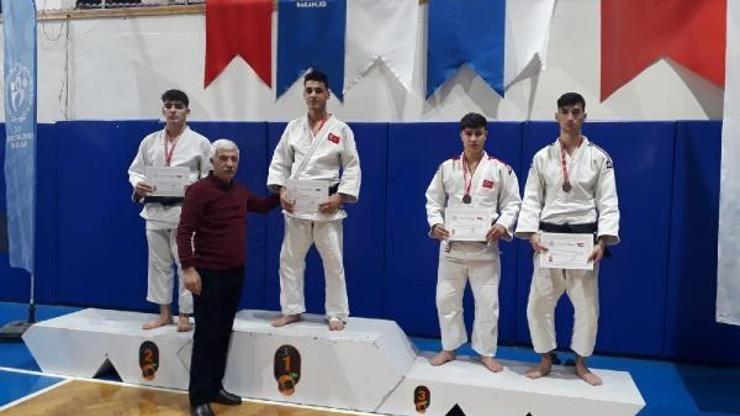 Osmaniyeli judocular dereceyle döndü