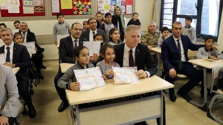 Gaziantepte 632 bin öğrenci karne aldı