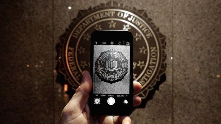 FBI iPhone’u kırmayı başardı