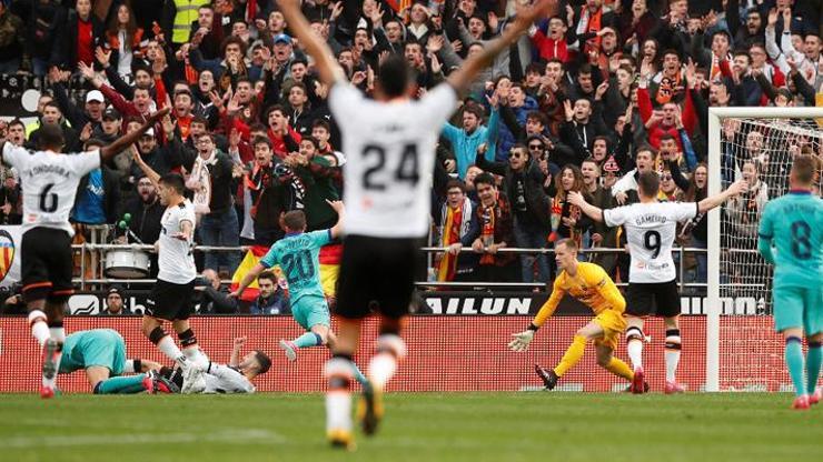 Valencia - Barcelona: 2-0