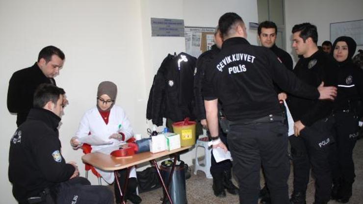 Tokat polisinden Kızılaya kan bağışı