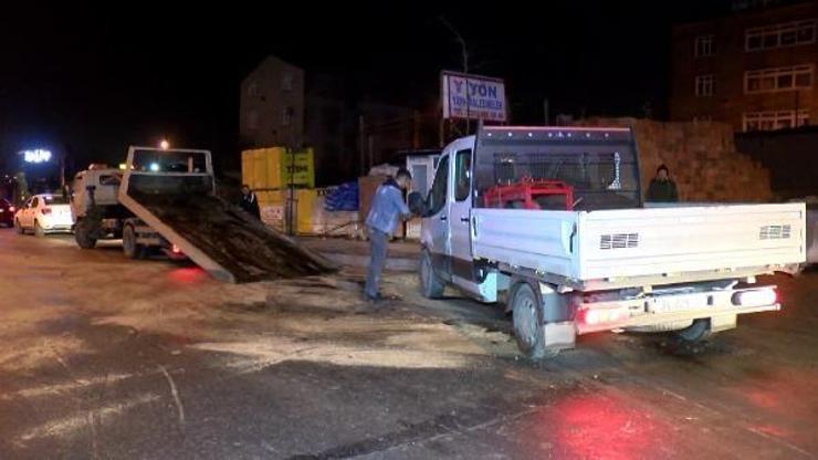 Otomobil kamyonetle çarpıştı: 1i polis, 2 yaralı