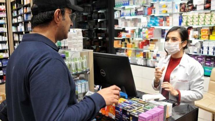 Koronavirüs salgını İstanbul Havalimanında maske satışlarını arttırdı