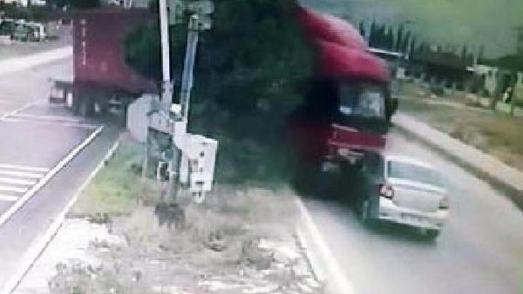 ABDli kadının öldüğü kaza, mobese kamerasında