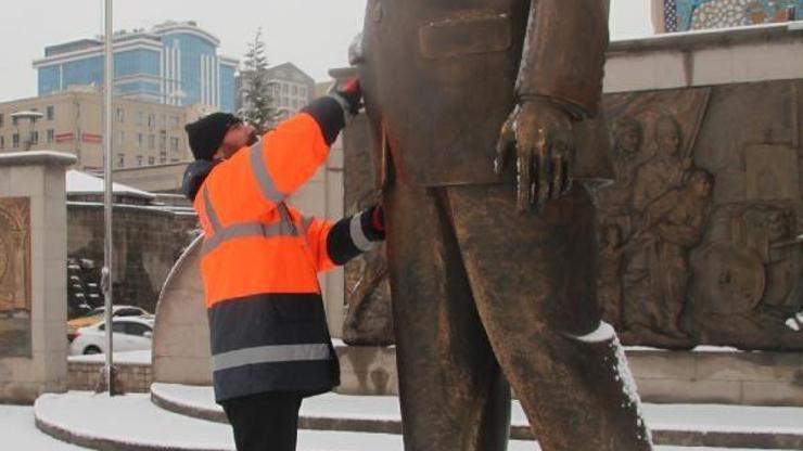 Kayseride kar yağışı etkili oldu