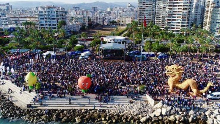Mersin Narenciye Festivalinde bu yıl hedef 1 milyon ziyaretçi ağırlamak