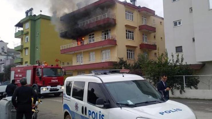 Yangın çıkan evde uyuyan Merveyi komşular kurtardı