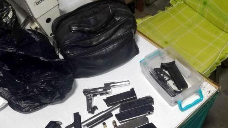 Terzi dükkanına silah operasyonu: 5 gözaltı
