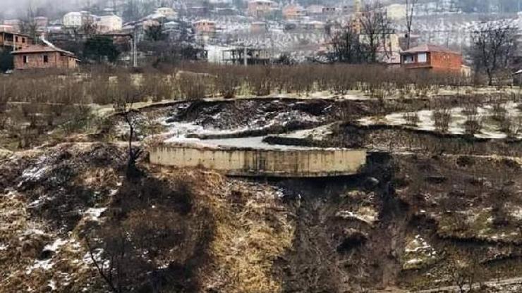 Heyelan nedeniyle boşaltılan konutlarda oturum kararı