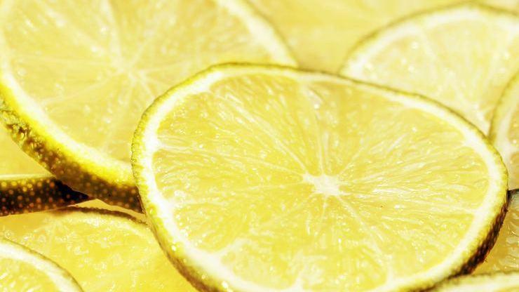 Limon dilimiyle uyumanın faydaları
