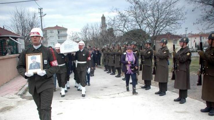 Kıbrıs gazisi Mutlu, son yolculuğuna uğurlandı