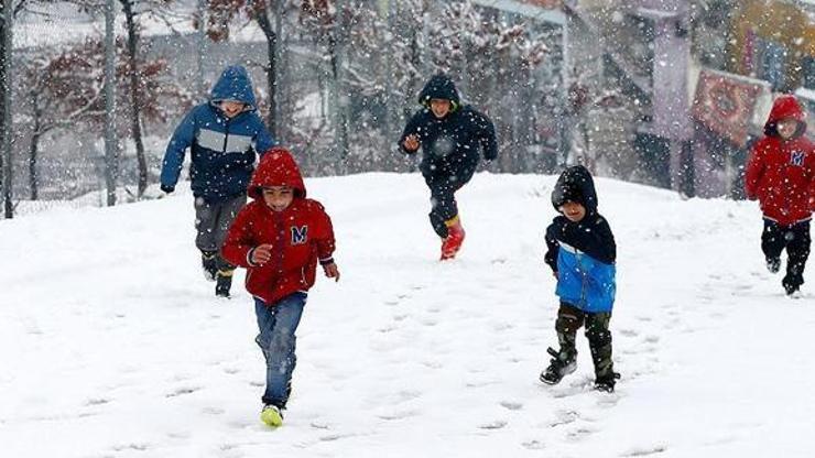 Eğitime kar engeli İşte okulların tatil edildiği iller