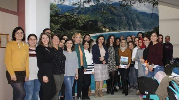 Hemşirelere klinik uygulama eğitimi