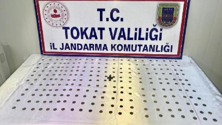 Tokatta 232 sikke ele geçirildi