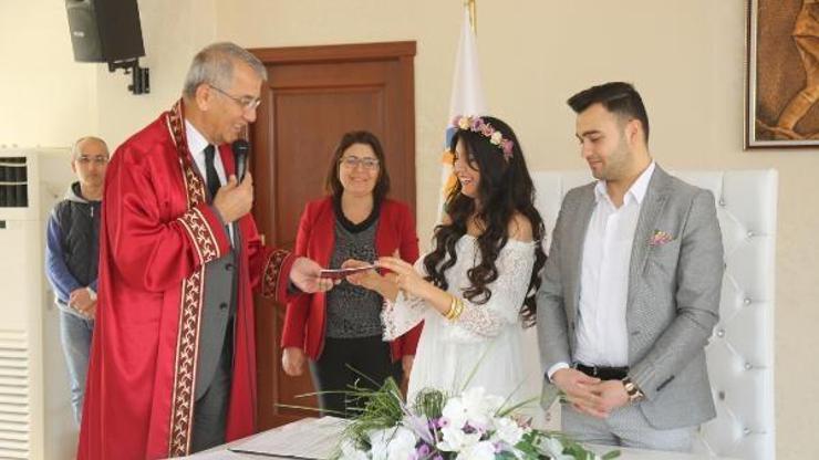 Sevgililer Gününde nikah kıydılar