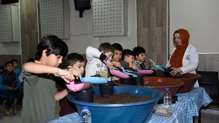 Büyükşehir, öğrencilere yerli tohum bilinci kazandırıyor