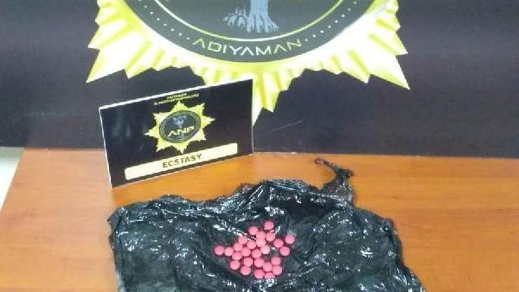 Adıyamanda uyuşturucuya: 2 gözaltı