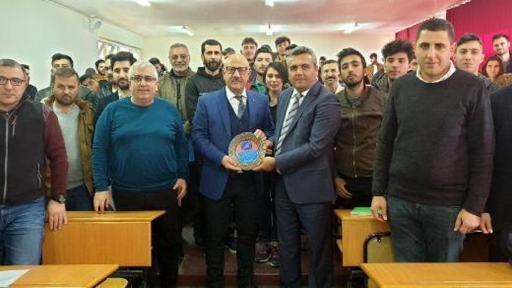 Kariyer Söyleşilerinin ilk konuğu Hacıcaferoğlu