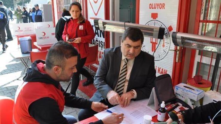 Nizip Kaymakamı Şahin’den kan bağışı