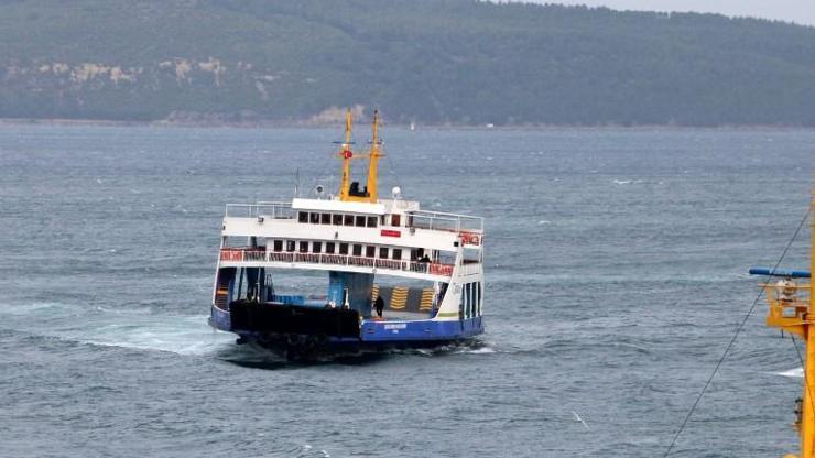 Çanakkalede lodos deniz ulaşımını aksattı
