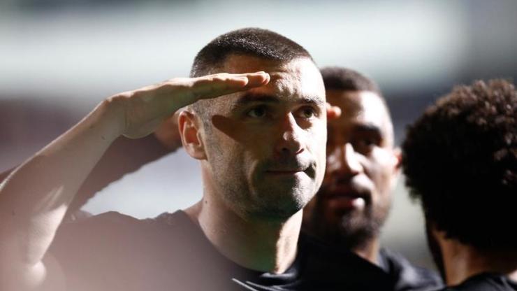 Burak Yılmaz galibiyeti getirdi