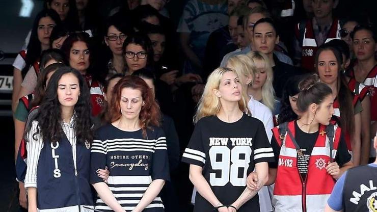Duruşmada olay yaratan itiraf: Pembe odada kalıyordum, her akşam çıplak fotoğraf istiyordu
