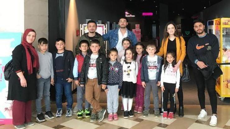 Öğrenciler ilk defa sinemaya gitti